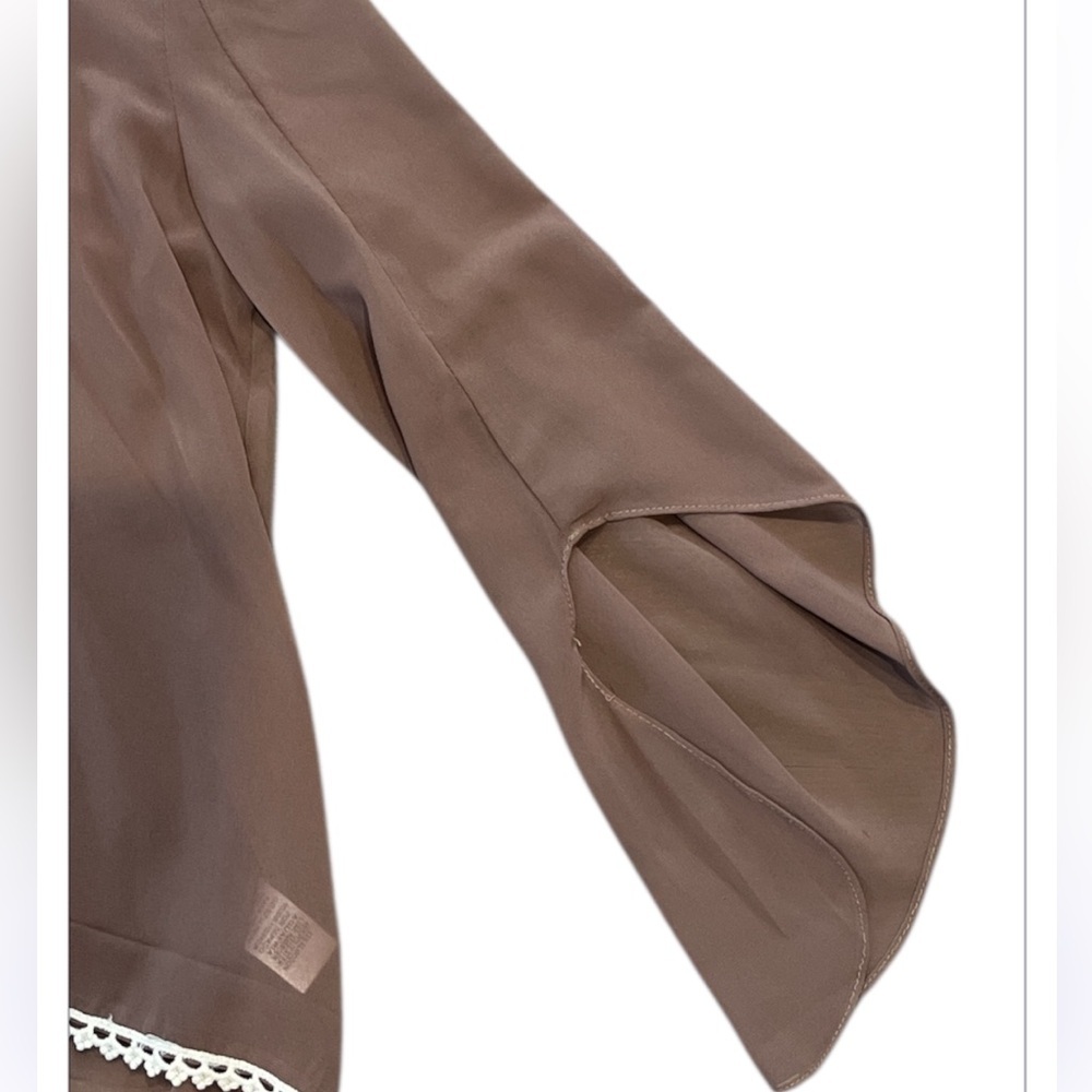 New Umgee Mocha Brown Large Sheer Patch Lace Tunic with Bell Sleeves - Picture 5 of 11